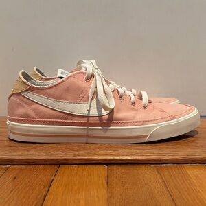 Nike Sun Club Court Legacy Canvas sneakers in Arctic Orange / Sail White Onyx